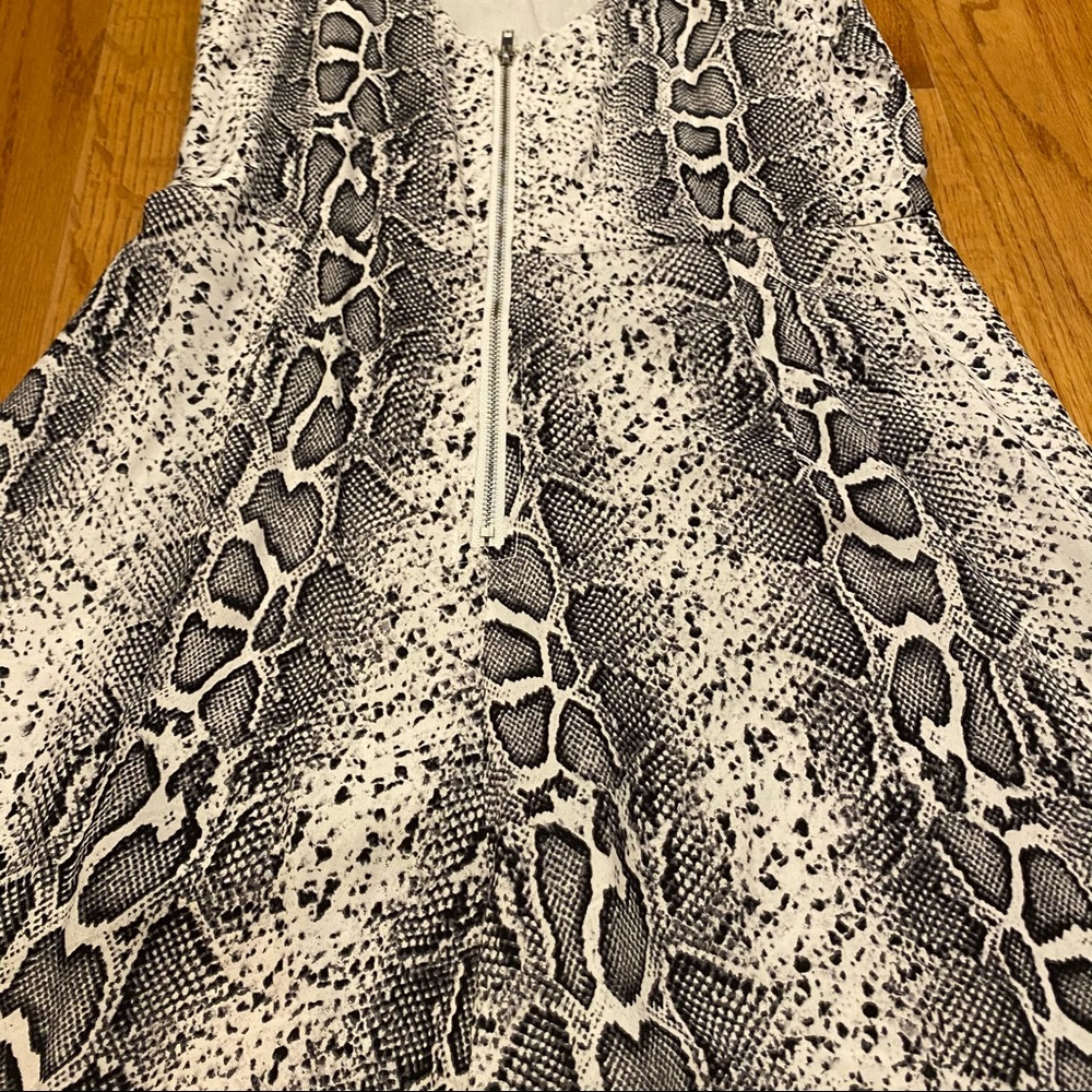 LF Millou Snakeskin Romper - Picture 2 of 10